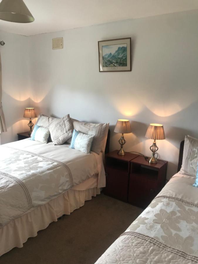 Marguerite'S B&B Glenties Exterior photo