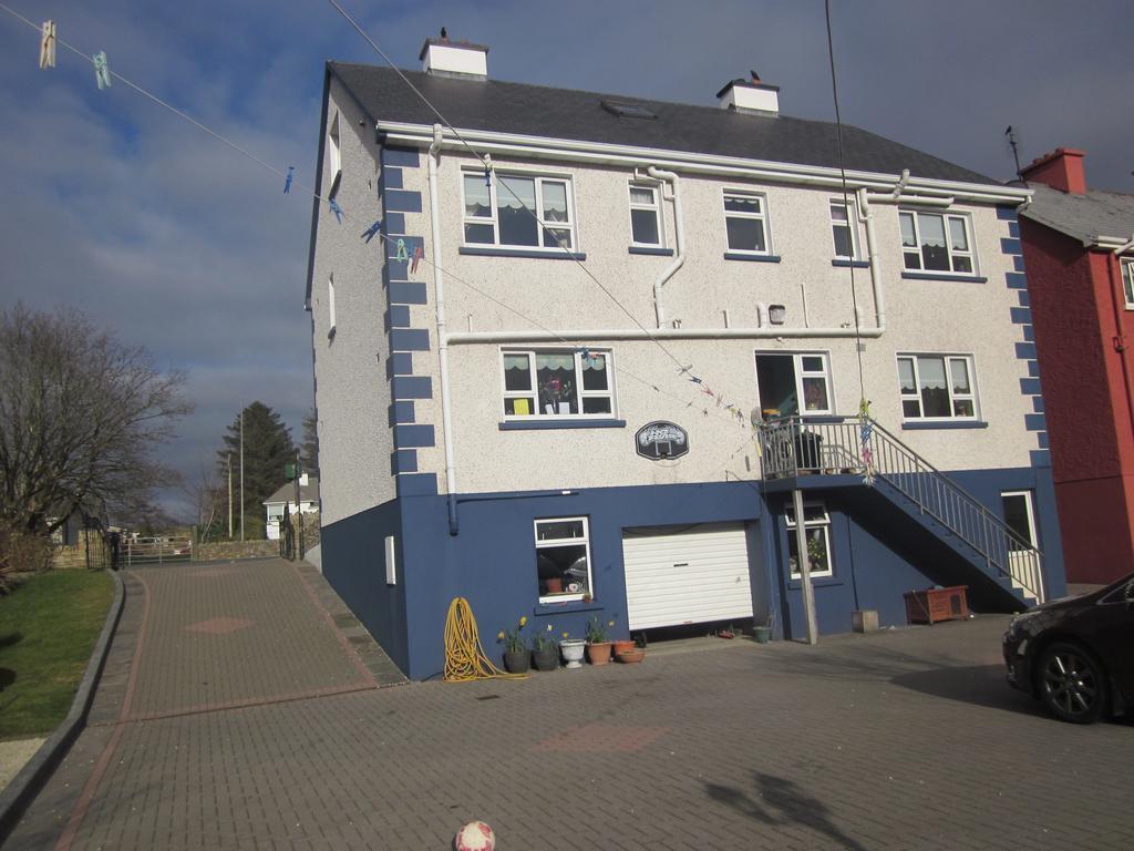 Marguerite'S B&B Glenties Exterior photo