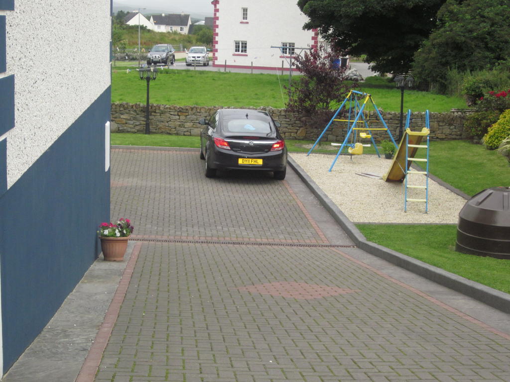 Marguerite'S B&B Glenties Exterior photo