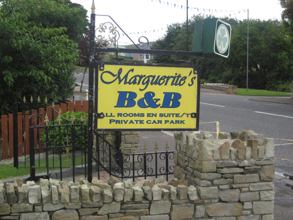 Marguerite'S B&B Glenties Exterior photo